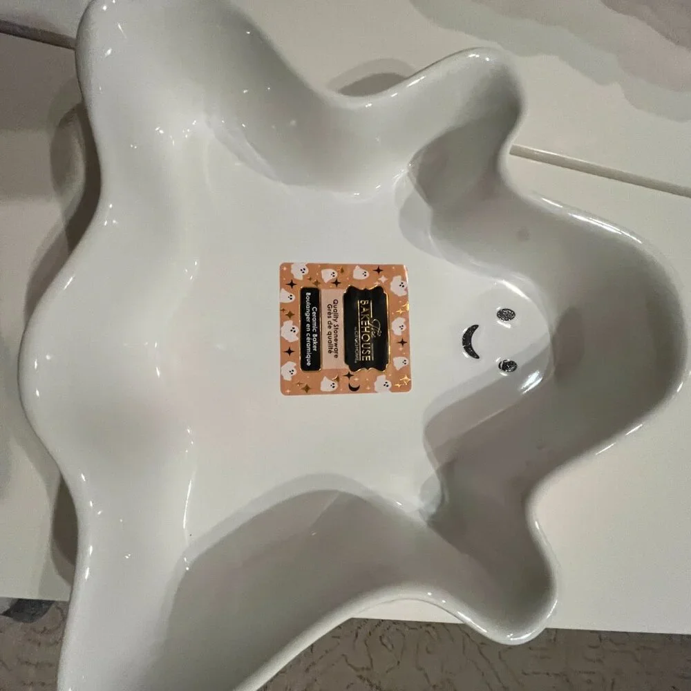 Ceramic Ghost Baking Dish Halloween Decor‎  (new / holiday / x)